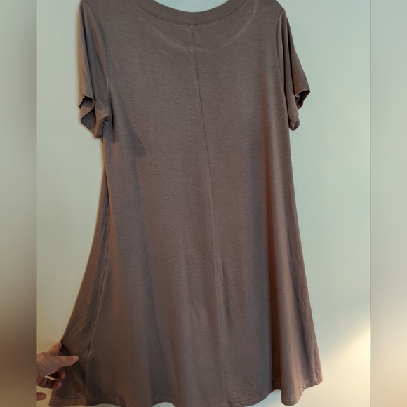 NWOT, A-line TShirt Dress, Flowy, Cool Taupe, above knee length - Picture 4 of 4